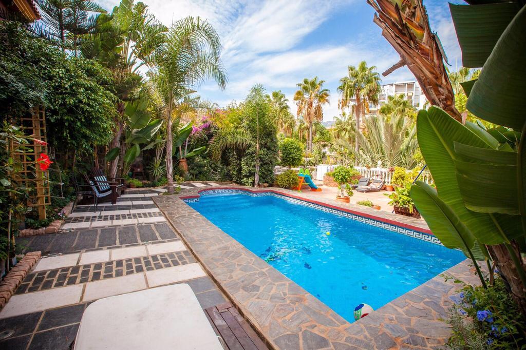 Majestic Villa By The Beach Heated Private Pool & Jacuzzi Benalmadena Exterior photo